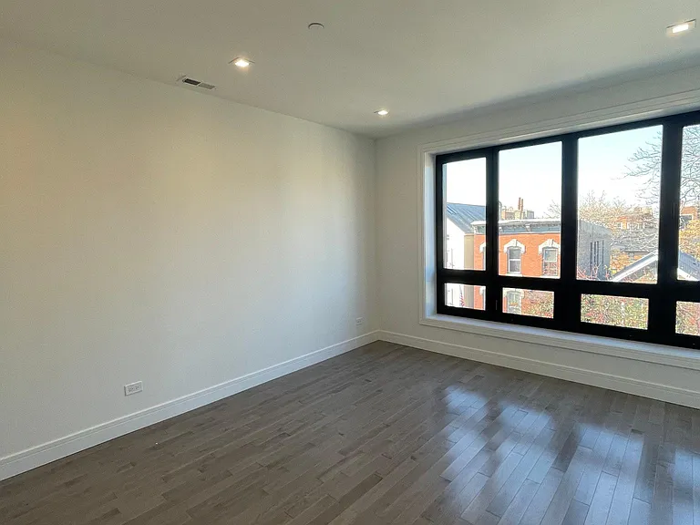 721 N Elizabeth St #3 — Photo 9