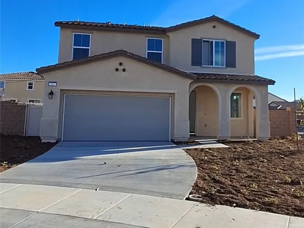183 Oakton Ct, Hemet, CA 92543