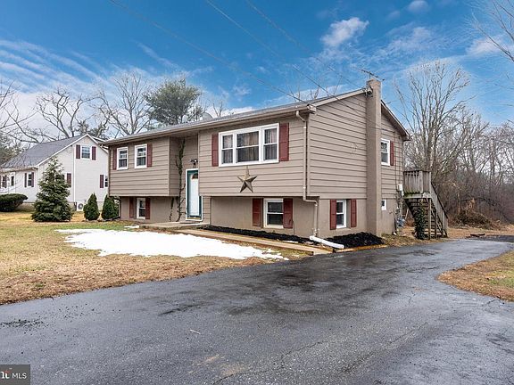 2nd image of 88 Westwood Ave