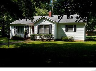 401 N Jackson St, Saint James, MO 65559