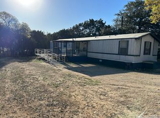 204 Shawnee Trl, Bandera, TX 78003