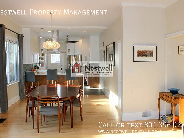 986 S Lake St — Photo 4