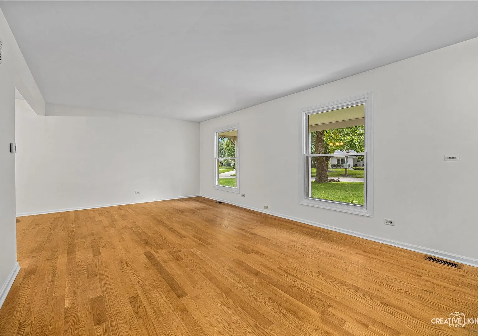 5 bed, 3.5 bath, 2505 sqft, $4,000 — Photo 4