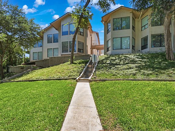 5th image of 365 S GILBERT AVE #365