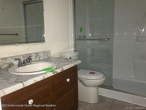 4th image of 16B Easton Dr #55