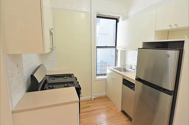 Rented by Compass | media 2