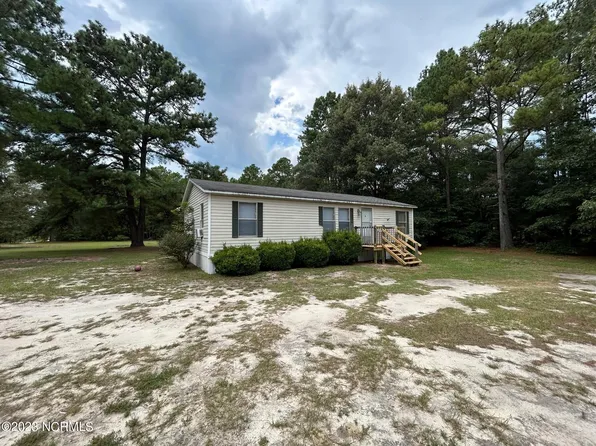 822 Louis Breeden Boulevard, Hamlet, NC 28345