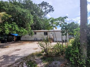 1433 Choctaw Ave, Labelle, FL 33935