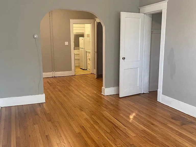 Dundee Park Apartments — Photo 6