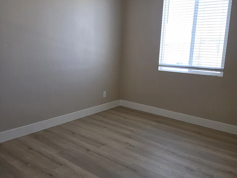 24541 Lancer Pl — Photo 6