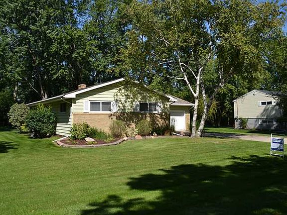 2nd image of 508 E Gainsborough Dr