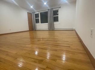 42 W 52nd St #2, Bayonne, NJ 07002