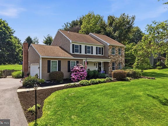 5th image of 5 Meadow Creek Ln