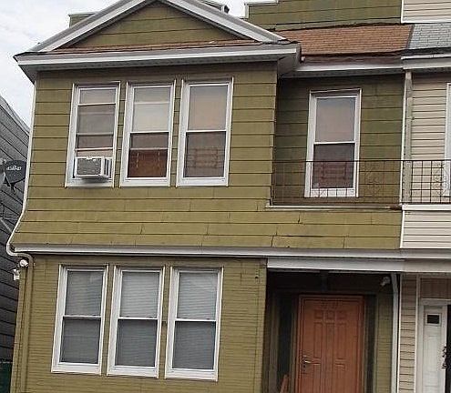 5th image of 7211 Myrtle Ave #2