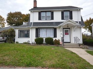 416 Taft Ave, Bridgeport, CT 06604