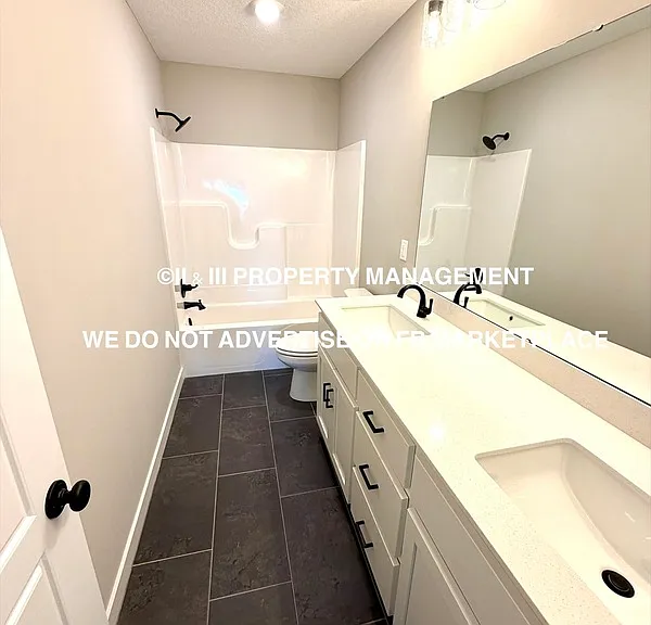 18755 188th Ter — Photo 21
