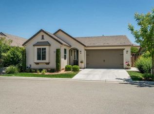 7126 N Fusion Dr, Fresno, CA