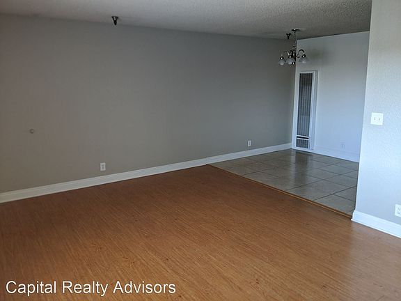 2nd image of 3204 W 139th St APT 5