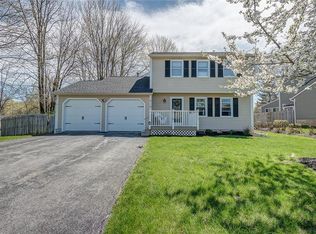 5103 Coffee Tree Ln, North Syracuse, NY 13212