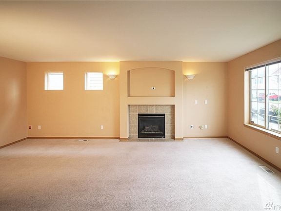4th image of 18115 96th Ave E