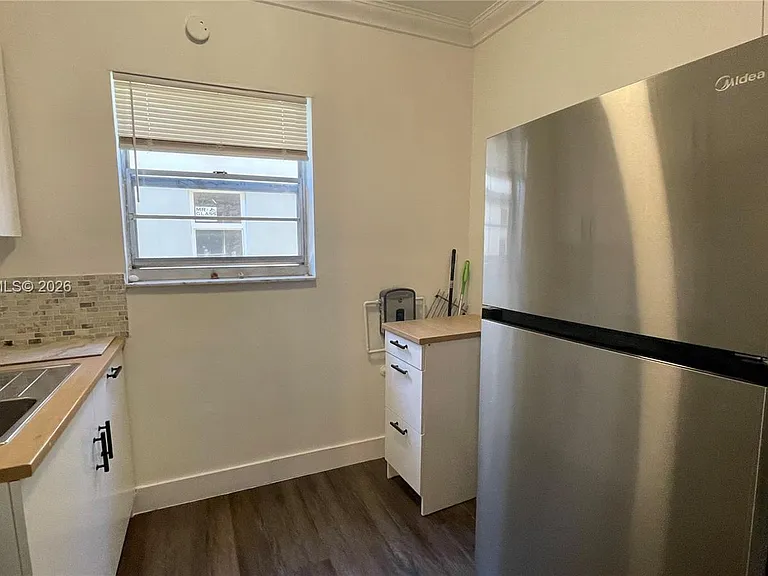 1043 NW 2nd St #9 — Photo 18