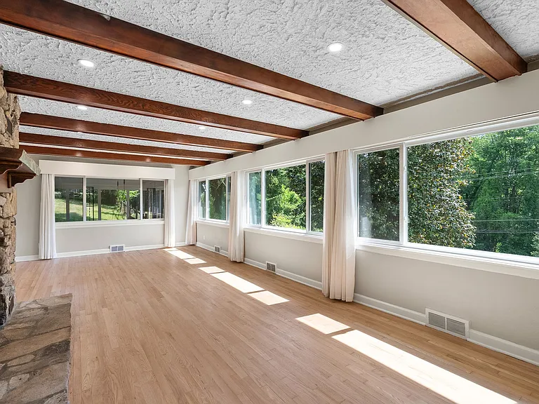 128 Mount Carmel Rd #A — Photo 4