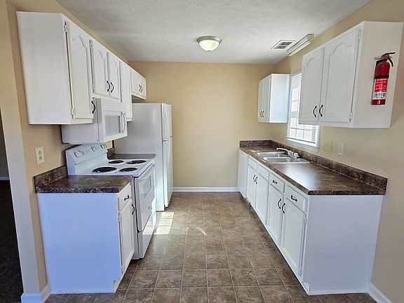 5th image of 1728 Veanna Dr