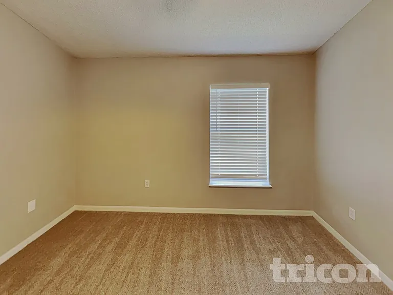 3437 Talisman Dr — Photo 9