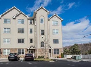 1115 Parkview Dr, Spring Valley, NY 10977