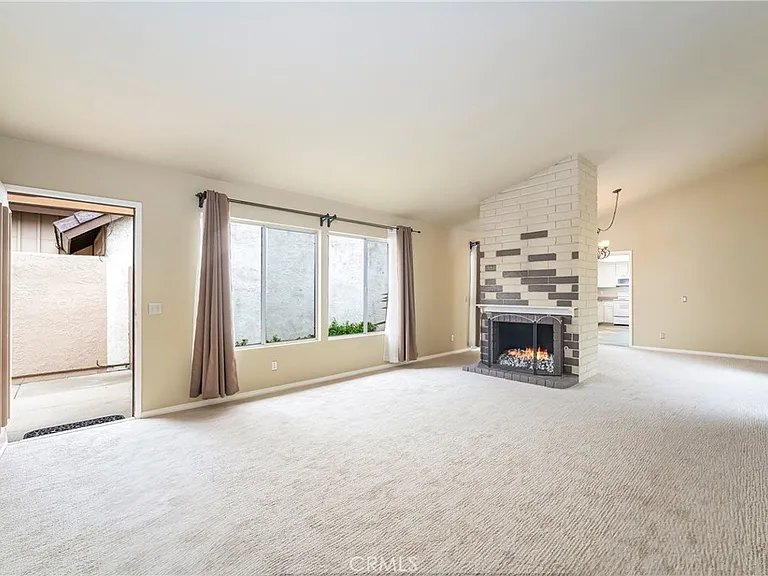 2162 Sweetbriar Rd — Photo 5