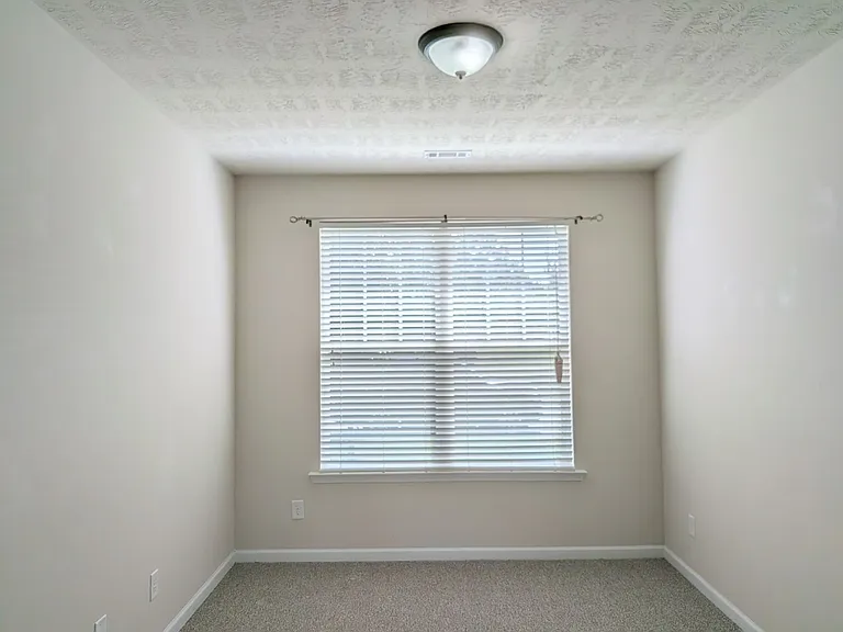 859 Westlawn Dr — Photo 10