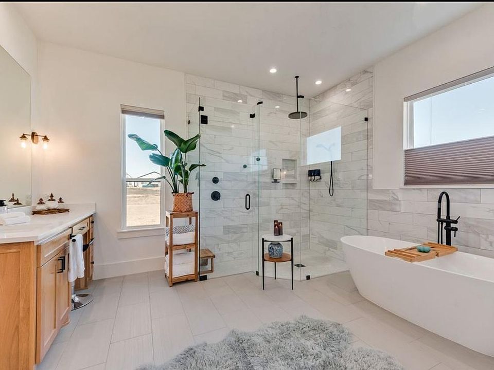 1st image of 1444 Carter Dr #1