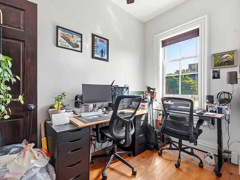 58-60 Clarendon St #3 — Photo 10