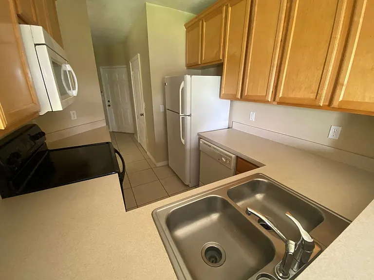 9448 Flowering Cottonwood Rd — Photo 3