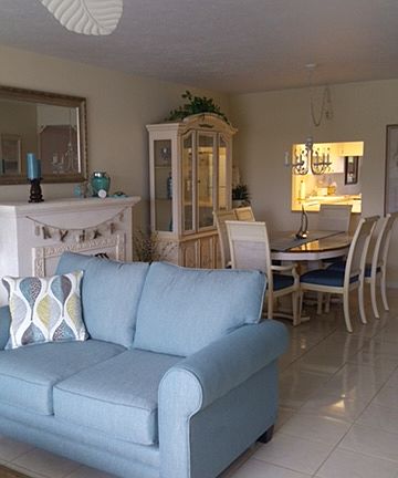 living / dining area