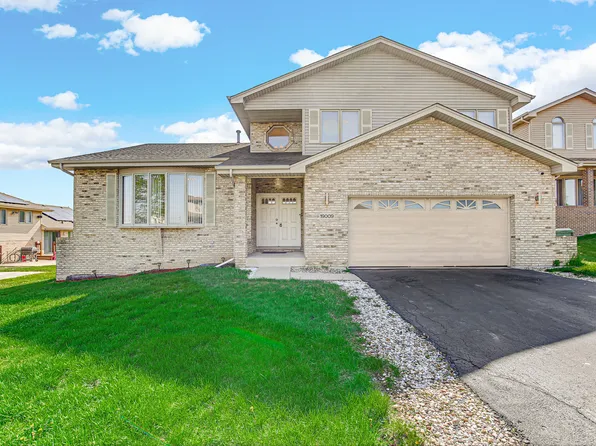 19009 Nightingale Ln, Country Club Hills, IL 60478