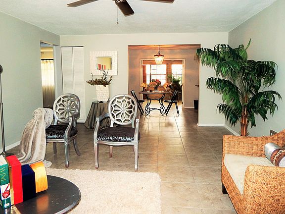 4th image of 155 Coral Dr