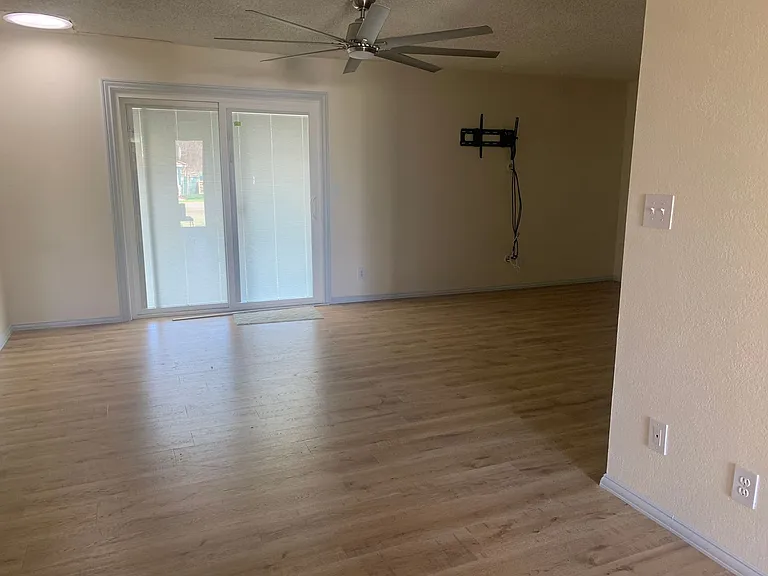 14539 Blowers St — Photo 3