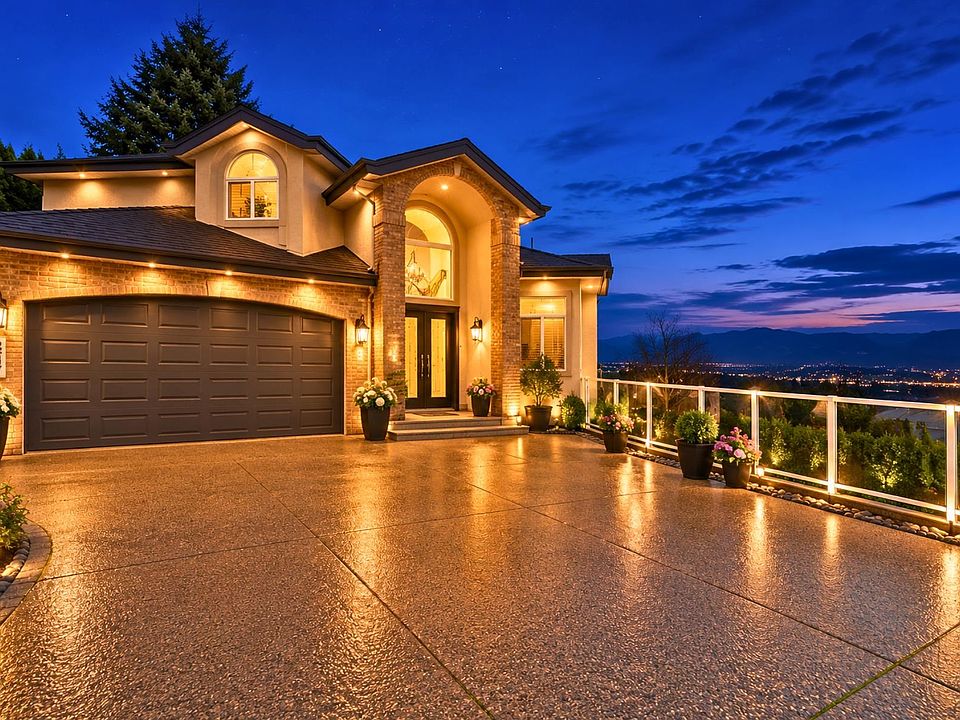 1st image of 2247 Mountain Dr