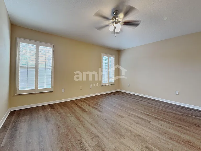 10234 Perthshire Cir — Photo 7