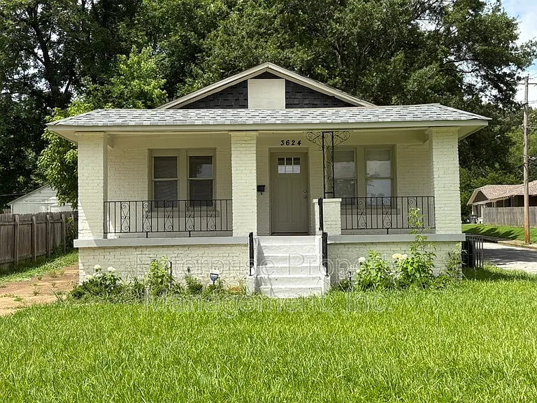 3624 Marion Ave — Photo 1