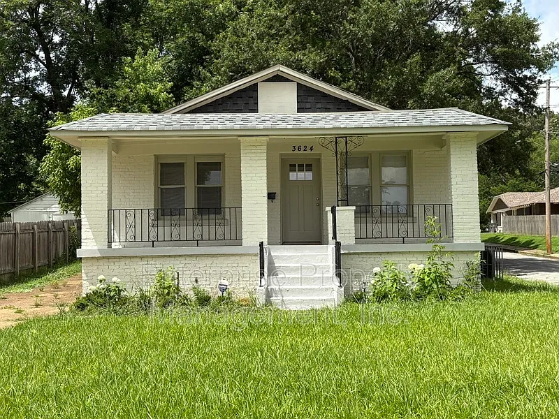 3624 Marion Ave