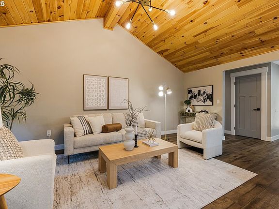 5th image of 18431 Indian Creek Dr
