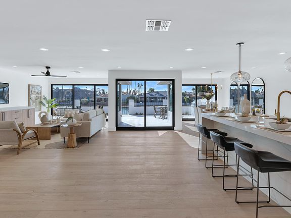 3rd image of 8165 E Del Cuarzo Drive