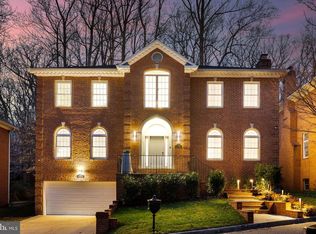 4125 Parkglen Ct NW, Washington, DC 20007