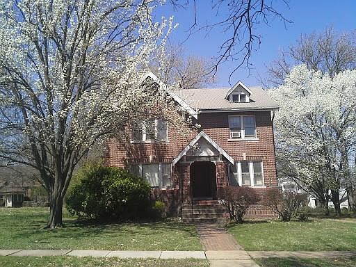 1st image of 3727 Oakmount Ave