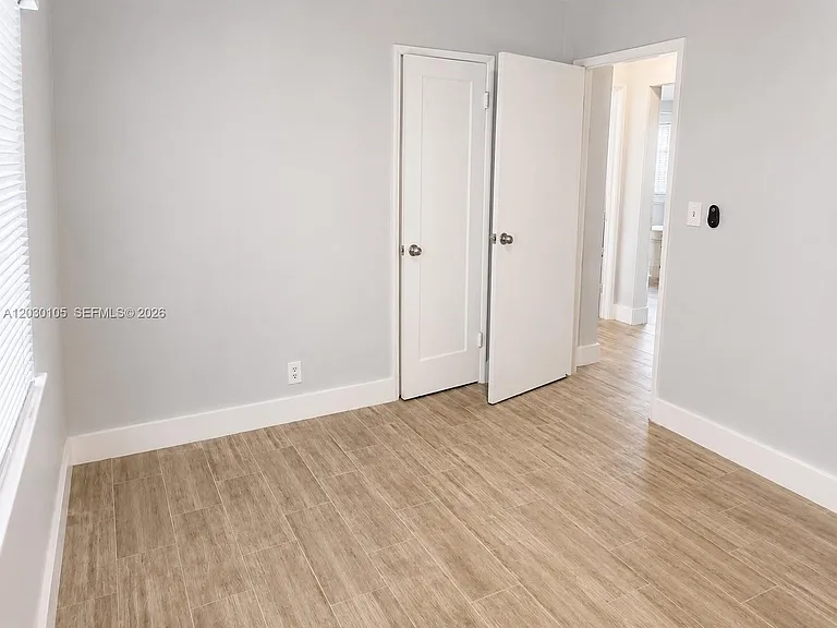 209 SW 5th St — Photo 6