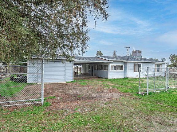 4th image of 3916 Halsey Ave