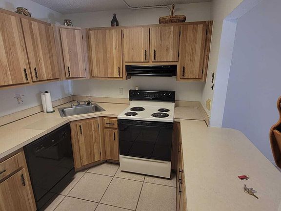 2nd image of 139 Lake Pine Cir APT A-1