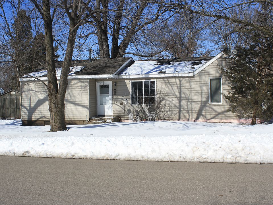 1st image of 1048 Laurel Ave